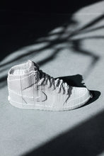 Load image into Gallery viewer, Sneaker 3D Puzzle