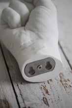 Load image into Gallery viewer, Hand C'MERE, White, H. Allen