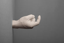 Load image into Gallery viewer, Hand C'MERE, White, H. Allen