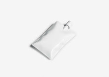 Load image into Gallery viewer, Liquid Body Flask -White