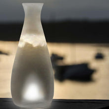 Load image into Gallery viewer, Light Carafe 950ml