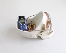Load image into Gallery viewer, SKULL TIDY, WHITE