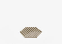 Load image into Gallery viewer, Table Tiles TRIVET Concrete - Grey